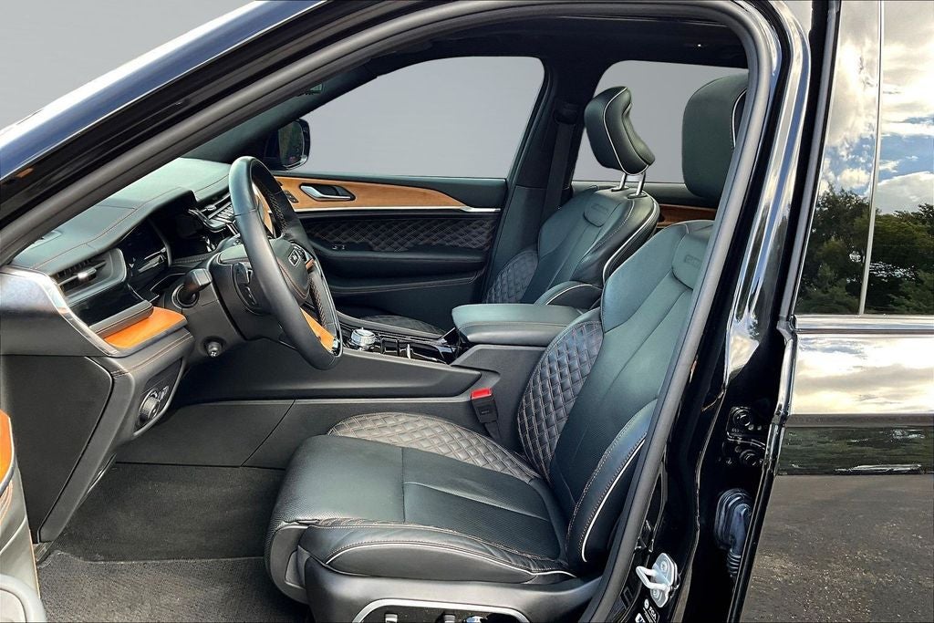 2025 Jeep Grand Cherokee Summit Reserve