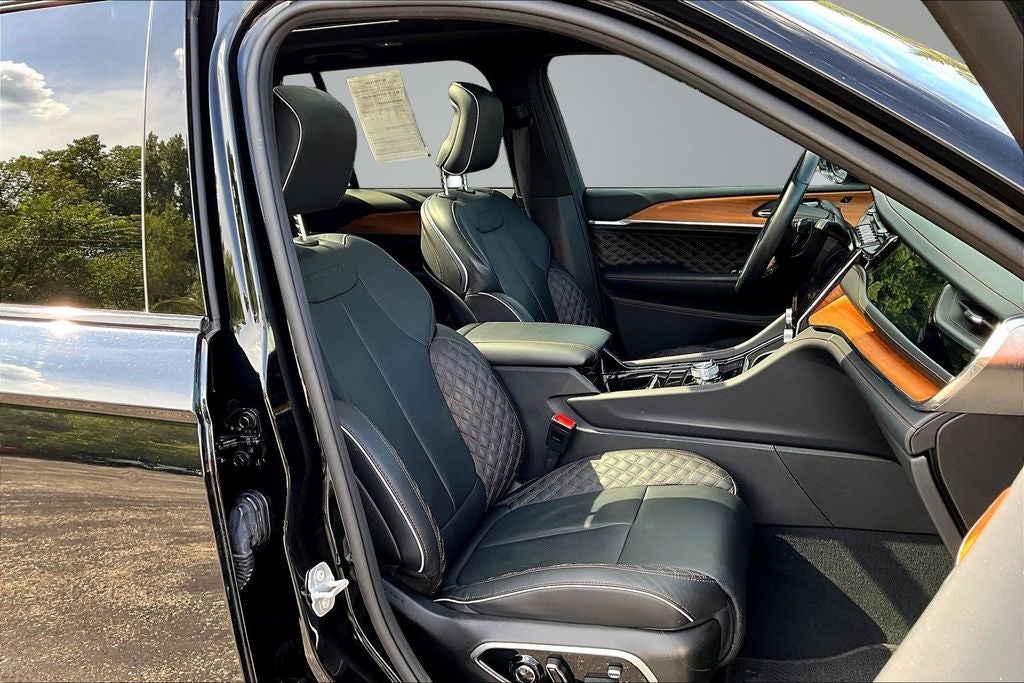 2025 Jeep Grand Cherokee Summit Reserve