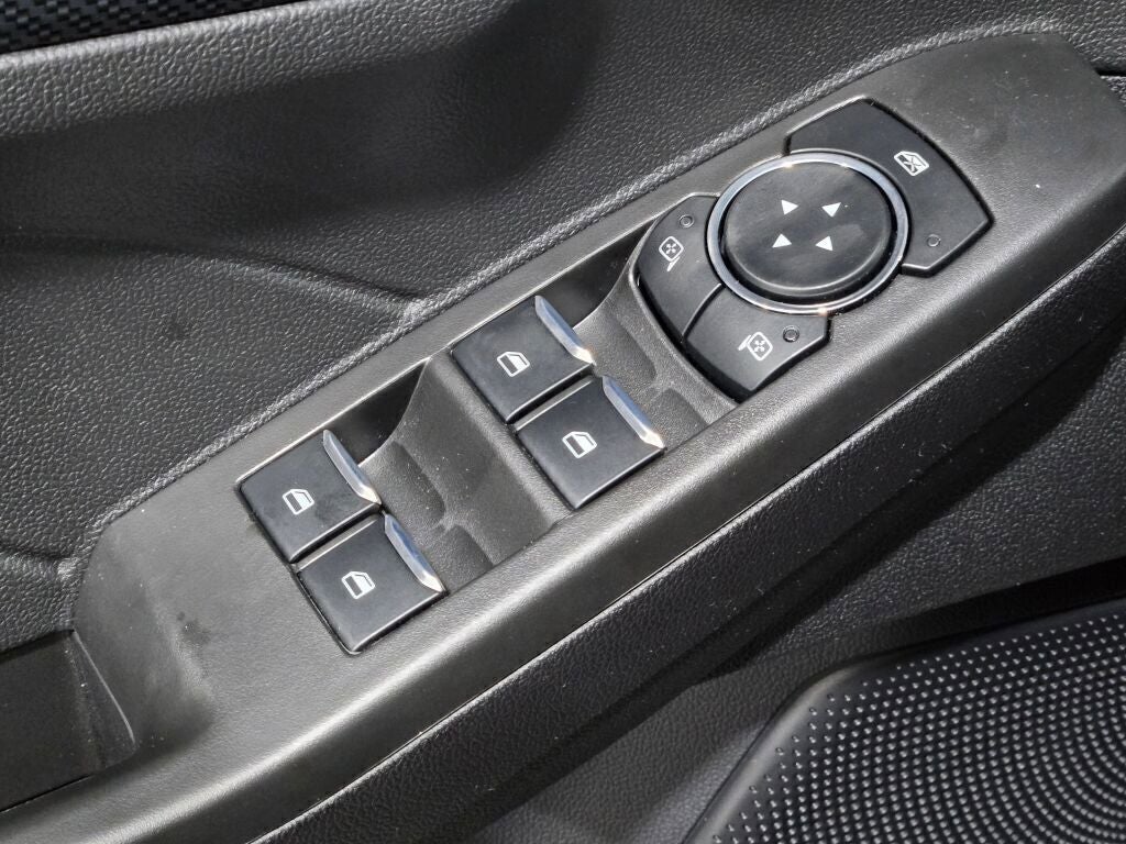 2025 Ford Escape ST-Line - Photo 26