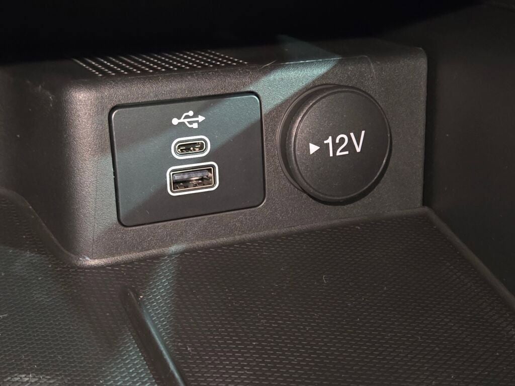 2025 Ford Escape ST-Line - Photo 28