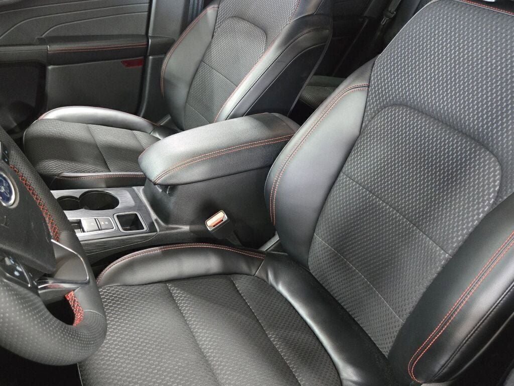 2023 Ford Escape ST-Line Elite