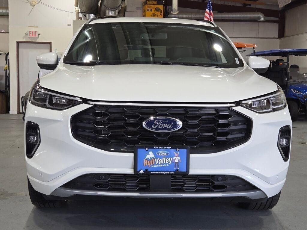 2023 Ford Escape ST-Line Elite