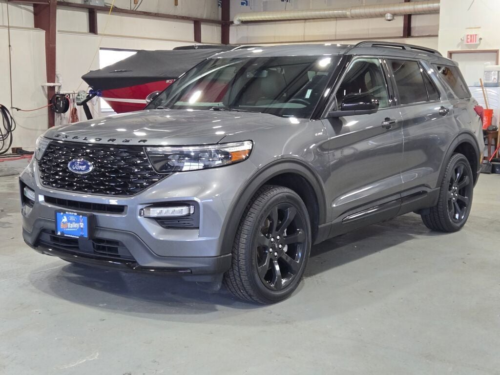 2022 Ford Explorer ST-Line