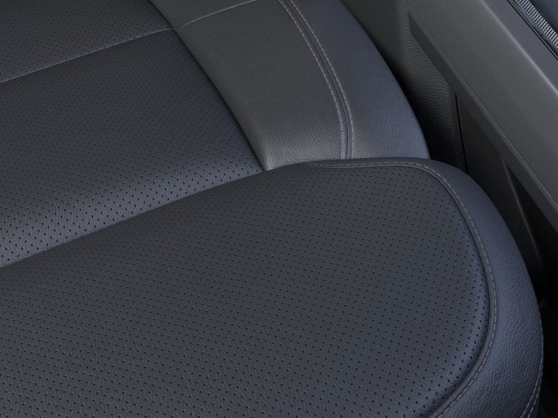 2025 Ford F-350SD Lariat DRW