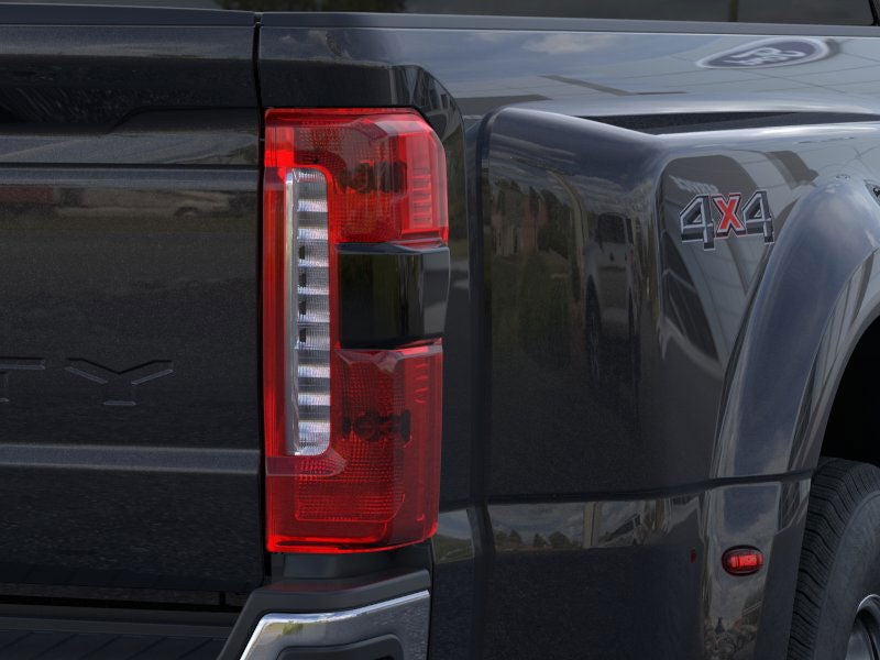 2025 Ford F-350SD Lariat DRW