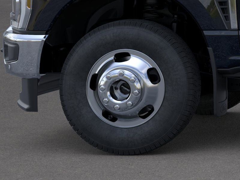 2025 Ford F-350SD Lariat DRW