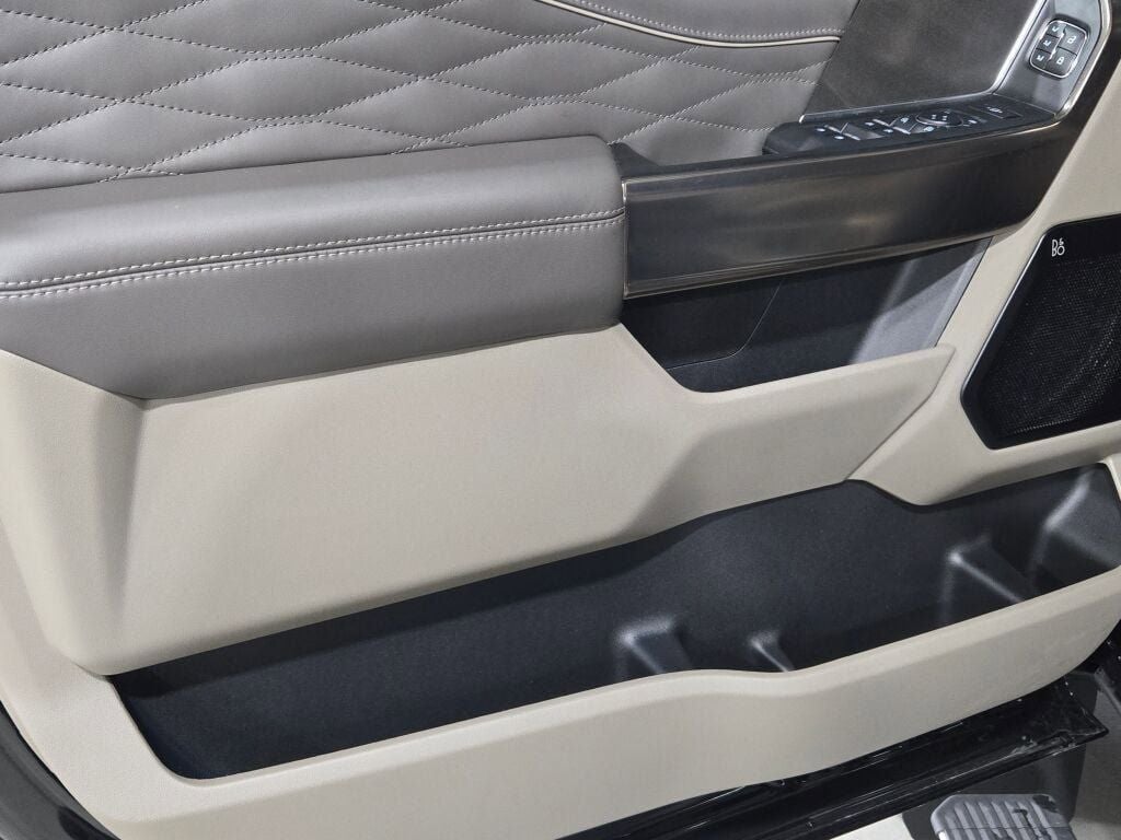 2026 Ford F-450SD Platinum DRW