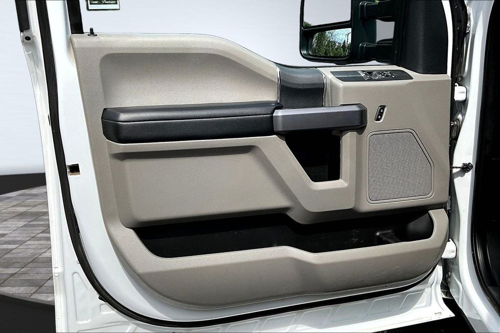 2022 Ford F-350SD XLT