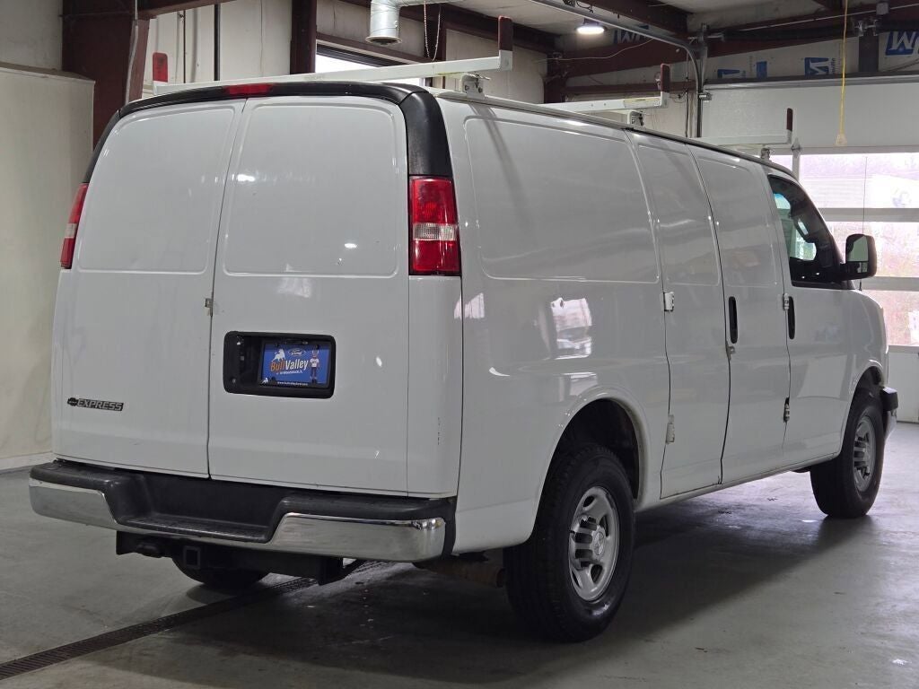2017 Chevrolet Express 3500 Work Van Cargo