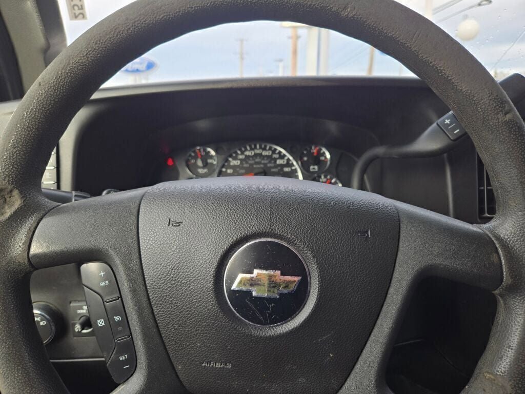 2017 Chevrolet Express 3500 Work Van Cargo