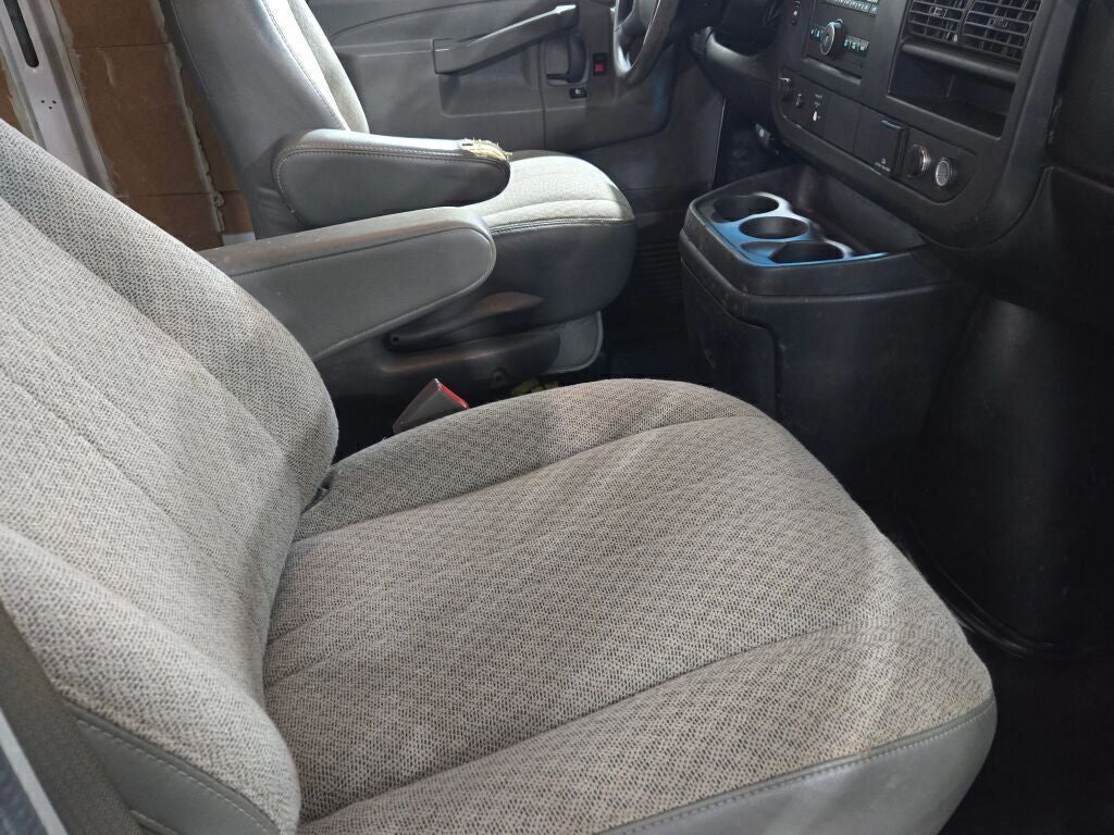 2017 Chevrolet Express 3500 Work Van Cargo