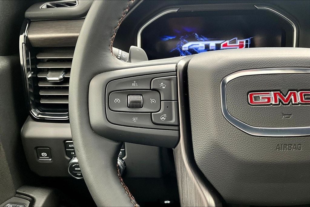 2025 GMC Sierra 1500 AT4