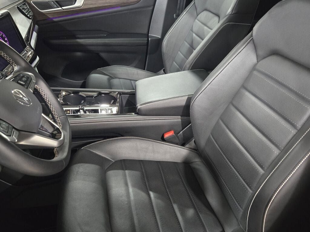 2024 Volkswagen Atlas 2.0T SEL