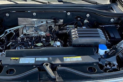 2025 Volkswagen Atlas 2.0T SEL Premium R-Line