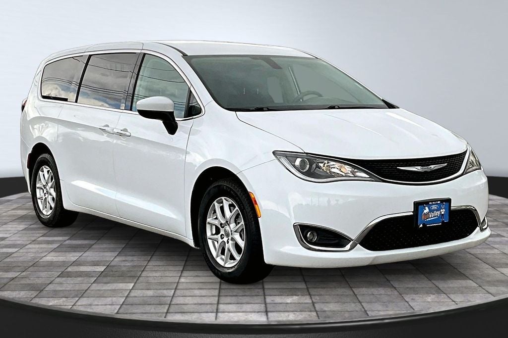 2017 Chrysler Pacifica Touring L
