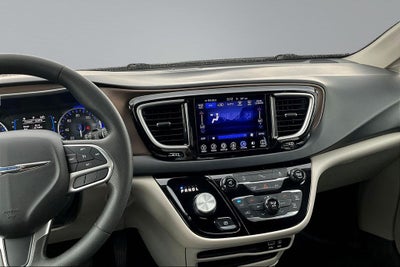 2017 Chrysler Pacifica Touring L
