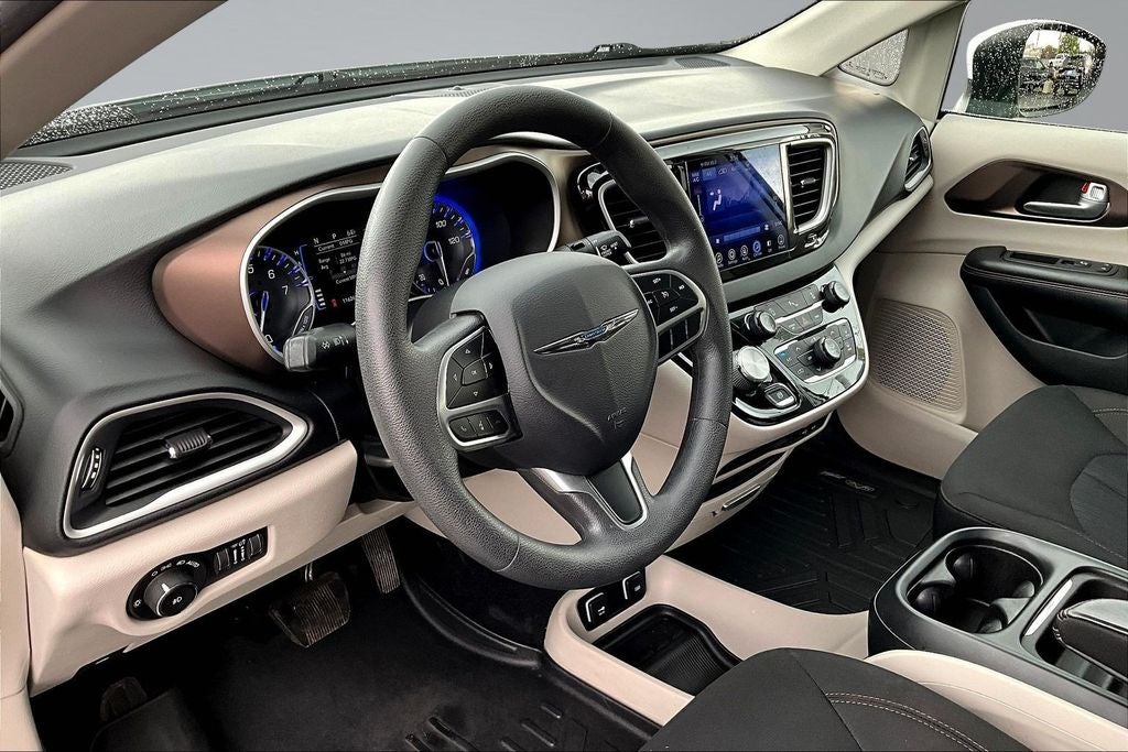 2017 Chrysler Pacifica Touring L