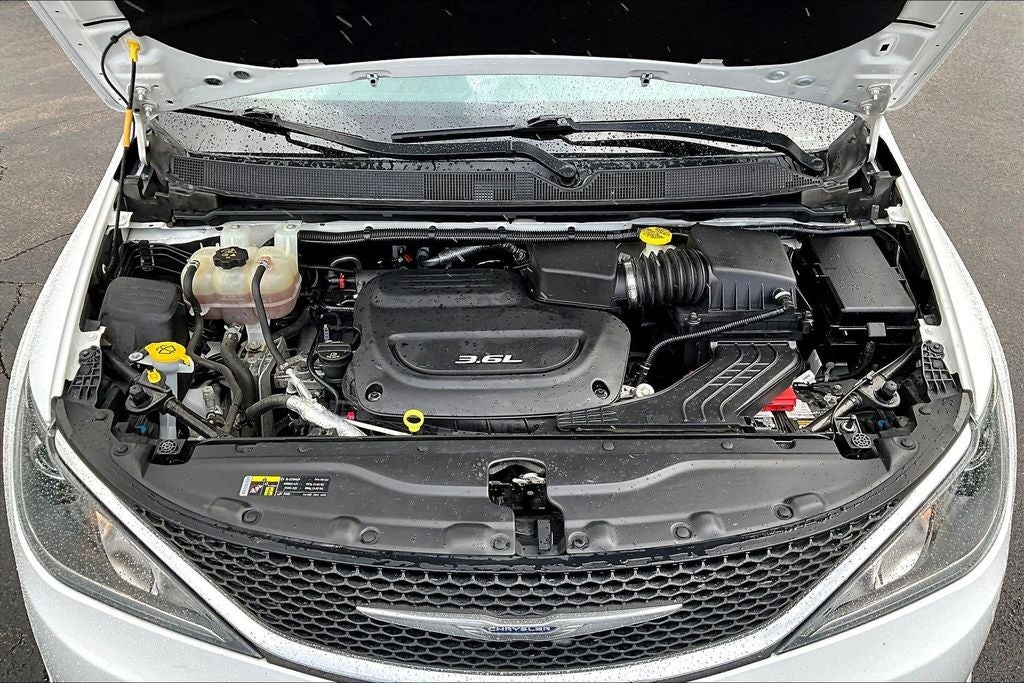 2017 Chrysler Pacifica Touring L