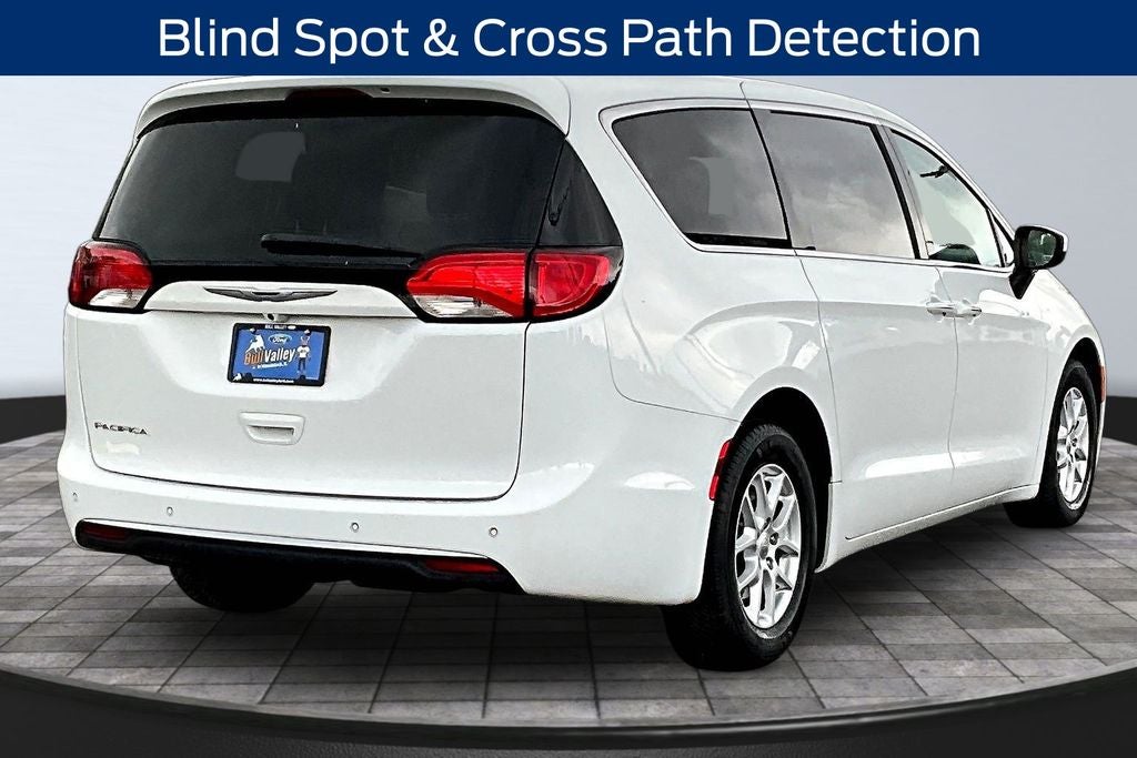 2017 Chrysler Pacifica Touring L