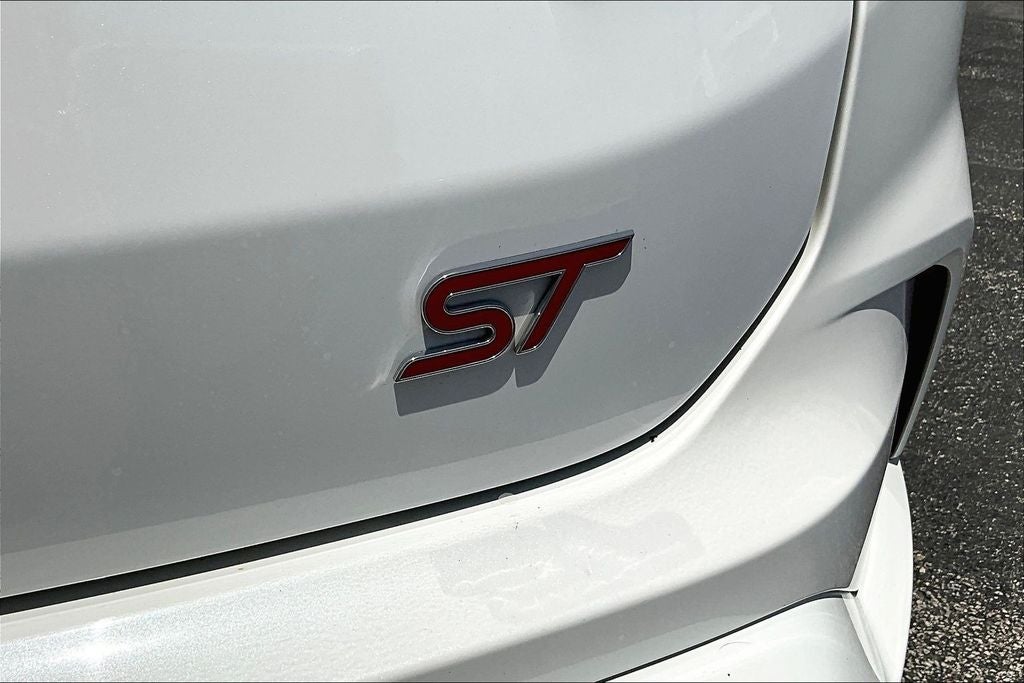 2020 Ford Edge ST