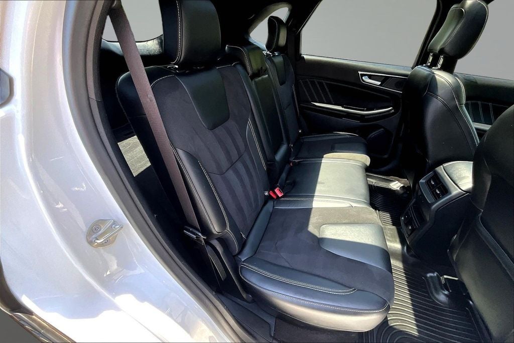 2020 Ford Edge ST