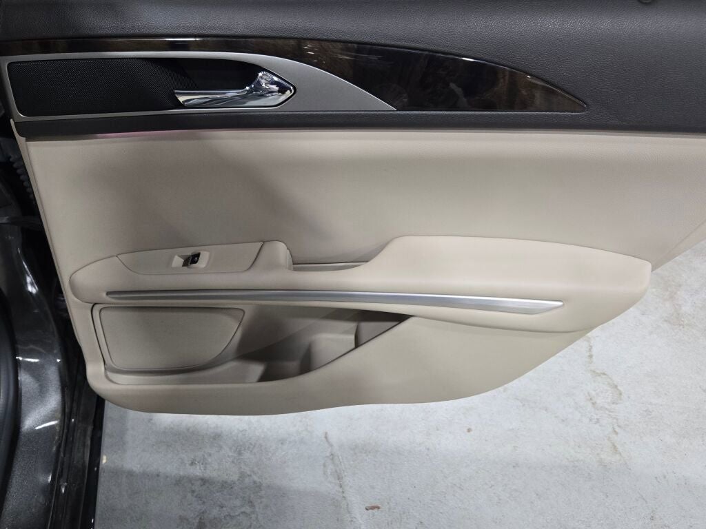 2016 Lincoln MKZ Base