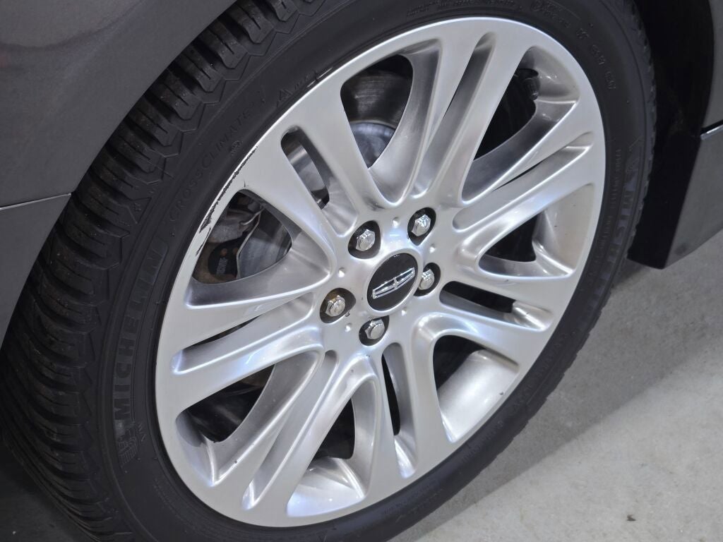 2016 Lincoln MKZ Base