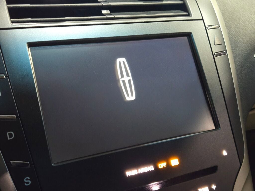 2016 Lincoln MKZ Base