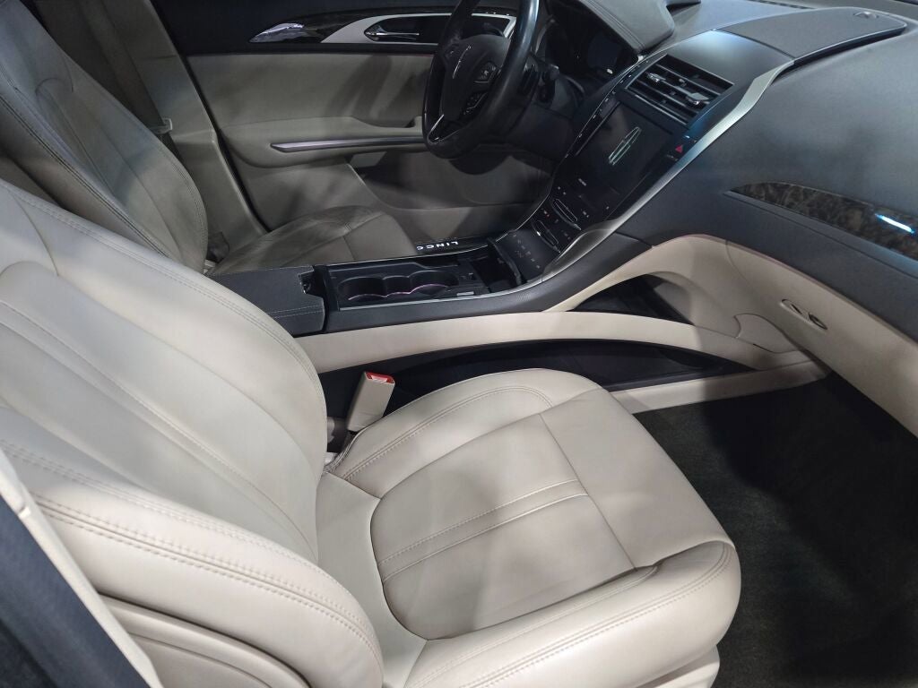 2016 Lincoln MKZ Base