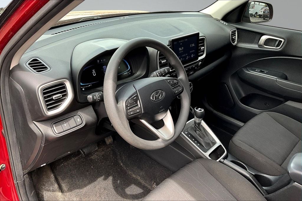 2023 Hyundai Venue SE