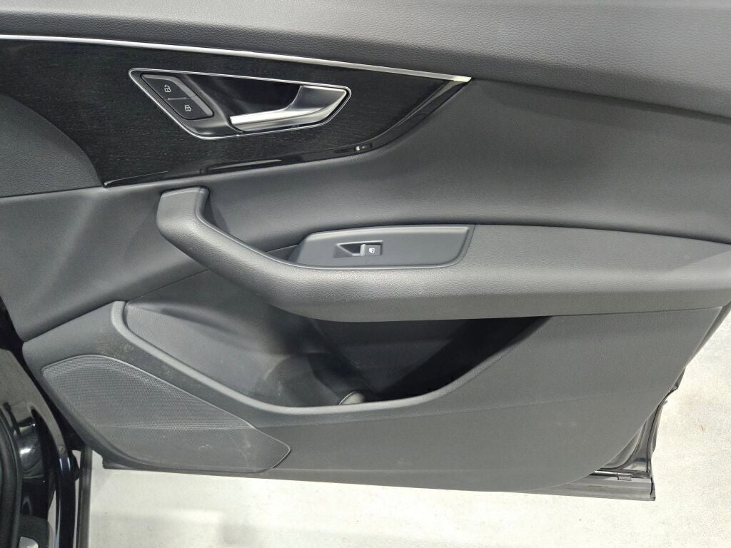 2022 Audi Q7 45 Premium quattro