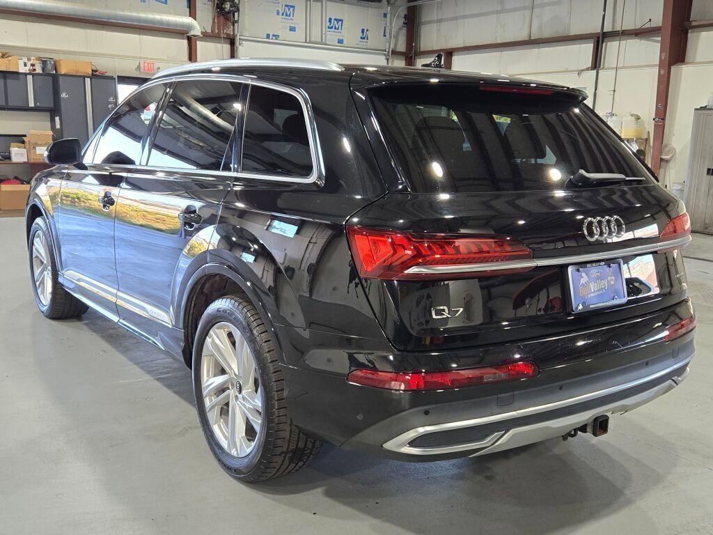 2022 Audi Q7 45 Premium quattro