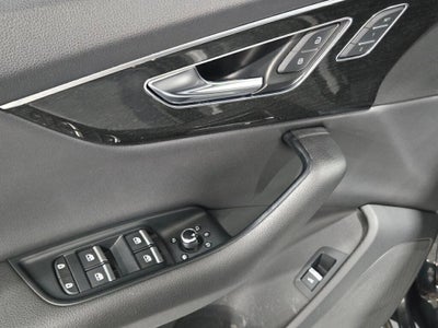 2022 Audi Q7 45 Premium quattro