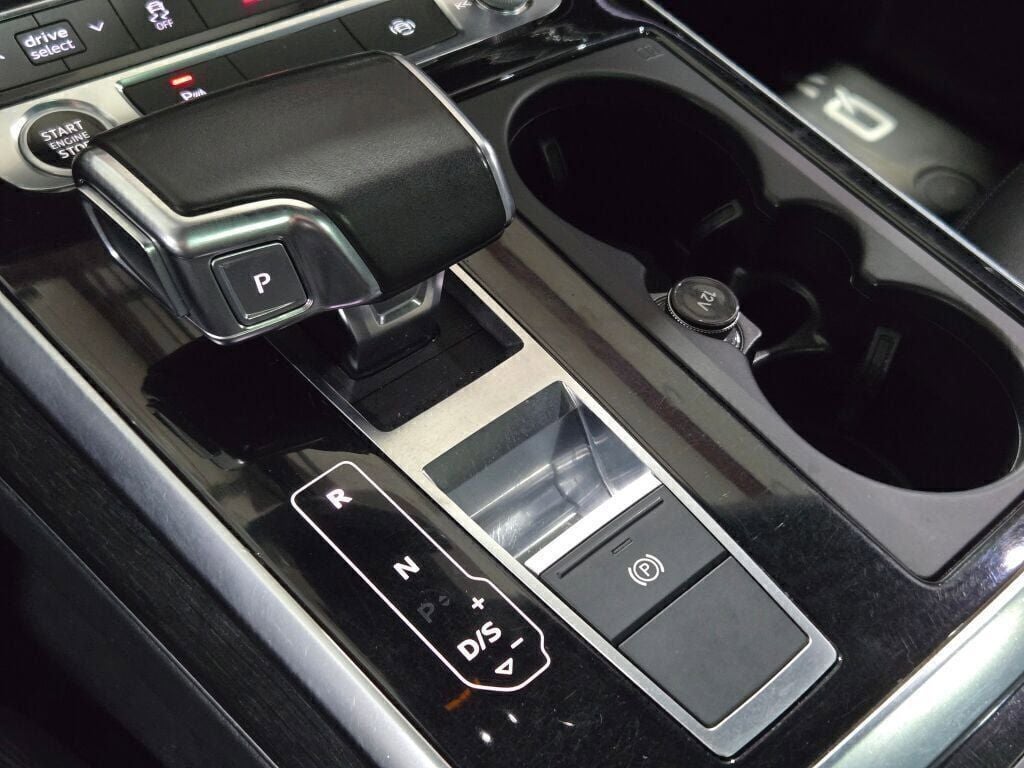 2022 Audi Q7 45 Premium quattro