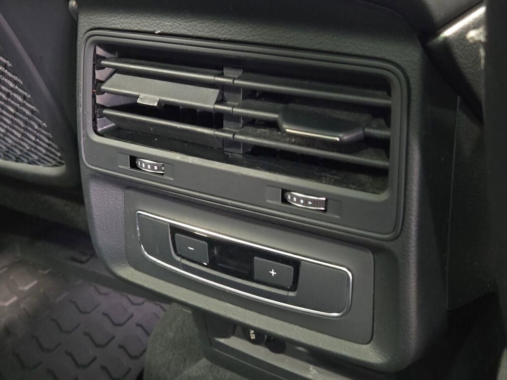 2022 Audi Q7 45 Premium quattro