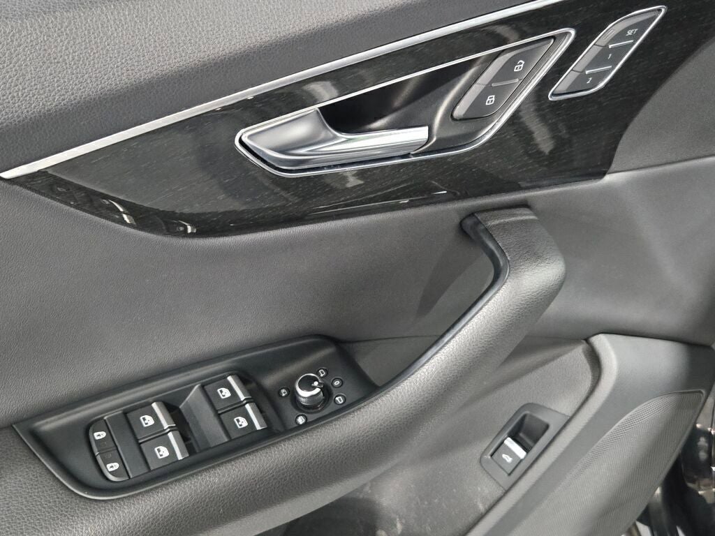 2022 Audi Q7 45 Premium quattro