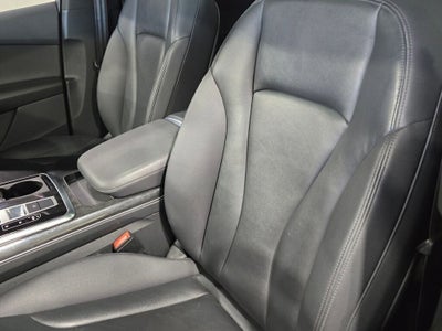 2022 Audi Q7 45 Premium quattro