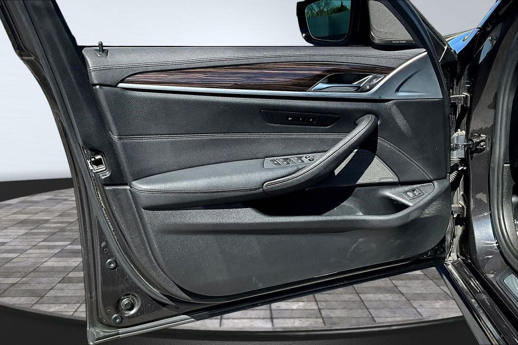 2019 BMW 5 Series M550i xDrive