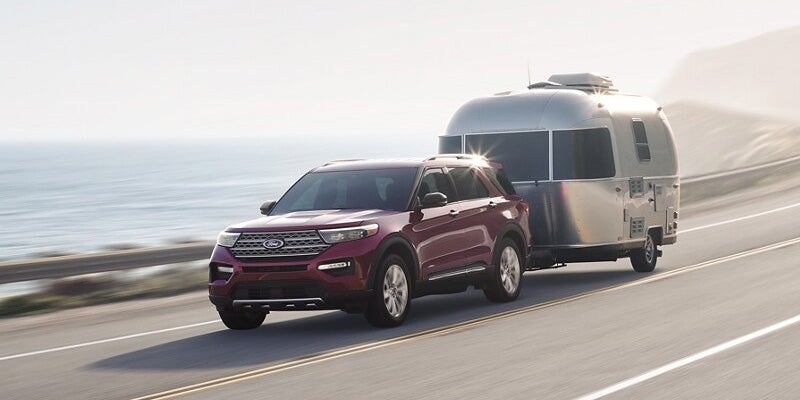2025 Ford Explorer towing trailer