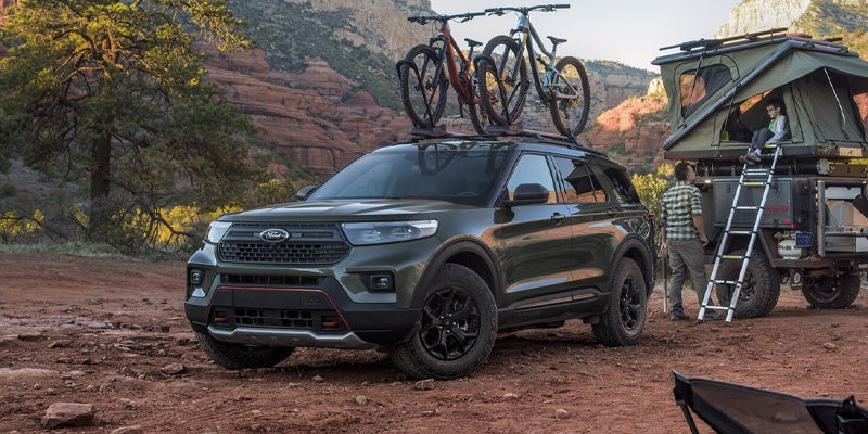 2025 Ford Explorer® bikes on top